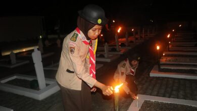 Tradisi Renungan Suci di Malam HUT RI Tak Sekedar Nyala Obor