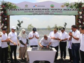 Bersama Pertamina dan UGM Bupati Blora Resmikan Embung Watu Macan