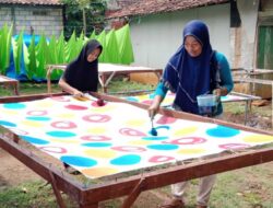 Hasilkan Karya Mewanan Desa Kedungwungu Blora Sukses Berdayakan Penyandang Disabilitas Melalui Batik Ciprat