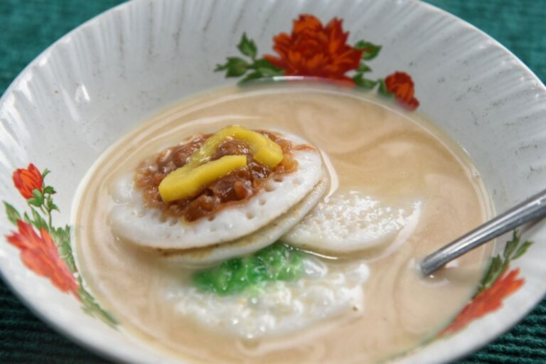 Lumernya Serabi Ngampin Ambarawa Serabi Dengan Resep Peninggalan Leluhur yang Cocok Untuk Segala Umur