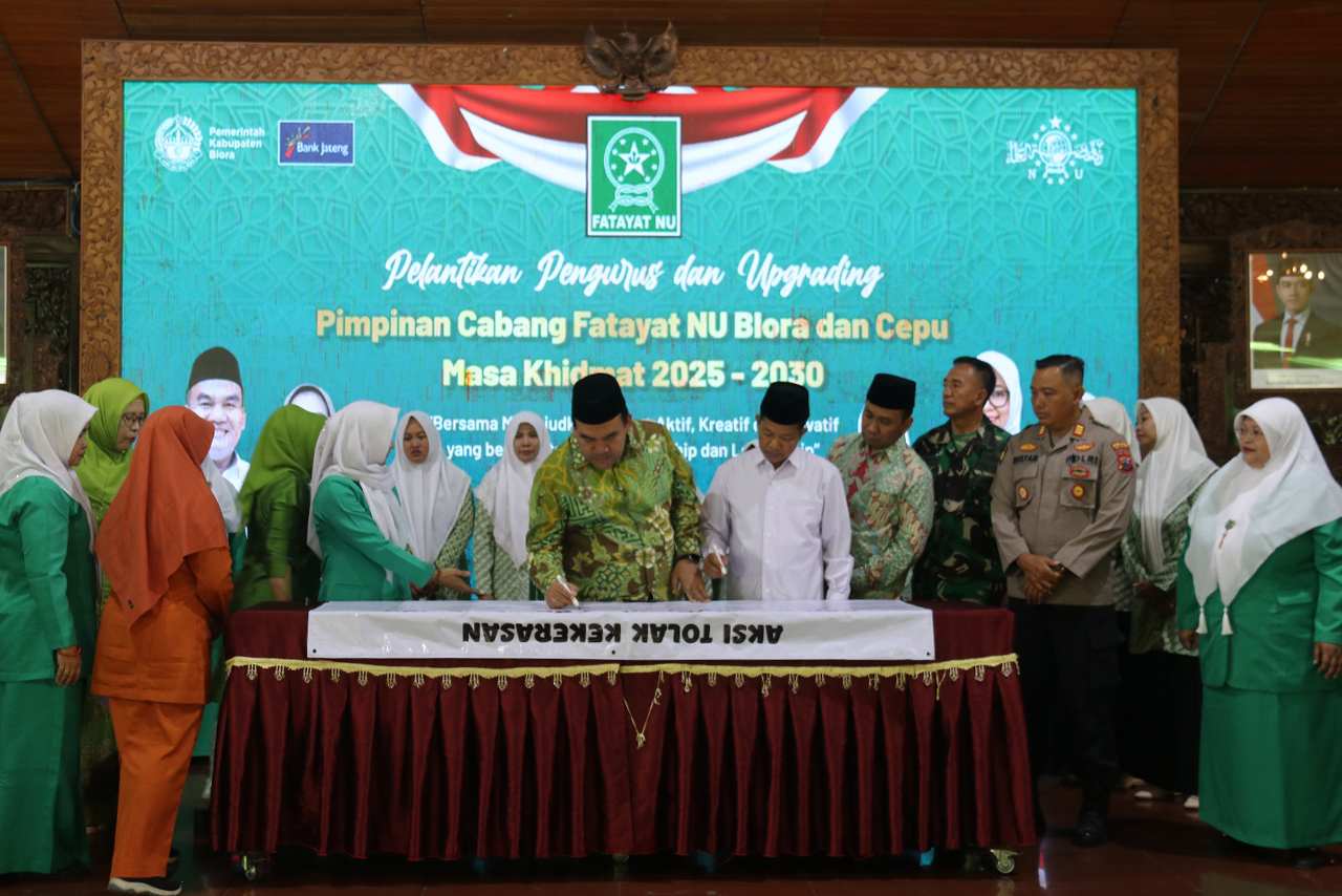 Pengurus Fatayat NU Blora 2025-2030 Dilantik Bupati Minta Fokus Pada Isu Perempuan Anak dan Ekonomi Keluarga 2