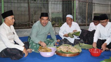 Peringati Maulid Nabi Ponpes Baitul Hikmah Cabak Sajikan 168 Tumpeng