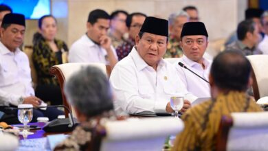 Prabowo Gelar Dialog dengan Tokoh Agama Parpol dan Serikat Buruh di Istana