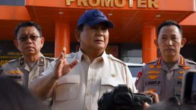 Prabowo Jenguk Korban Demo di RS Polri Polisi Luka Dijanjikan Naik Pangkat