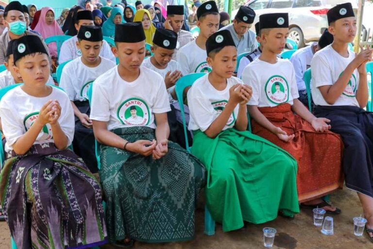 Sunatan Massal di Ponpes Al-Ittihad Cepu Akan Diikuti 30 Peserta