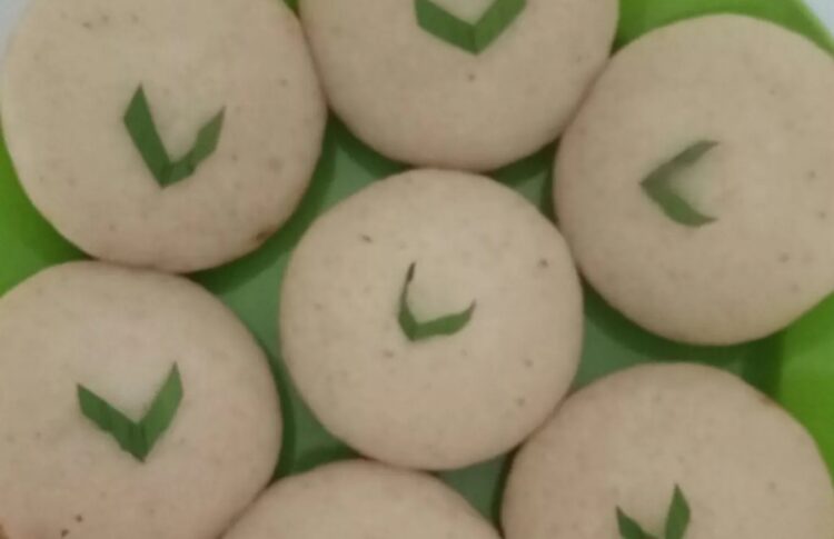 Cara Mudah Membuat Kue Apem Tradisional yang Lembut dan Legit