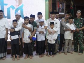 Haru Saat Bupati Blora Ajak Jamaah Peluk Anak Yatim di Acara Gastra
