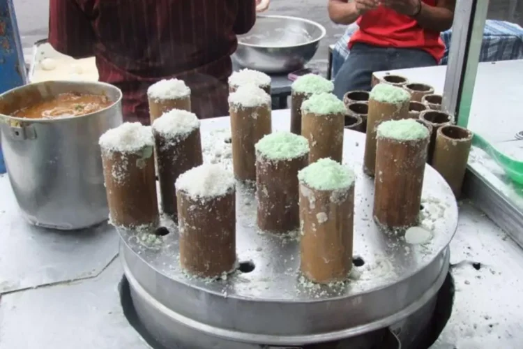 Kue Putu Bumbung, Jajanan Tradisional Jawa yang Mulai Langka