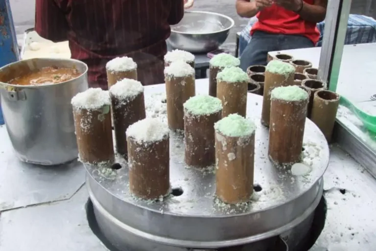 Kue Putu Bumbung, Jajanan Tradisional Jawa yang Mulai Langka