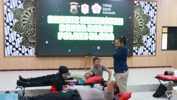 Peringatan Hari PMI Polres Blora Donorkan 100 Kantong Darah