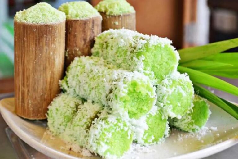 Resep dan Cara Membuat Kue Putu Bumbung di Rumah Anti Gagal