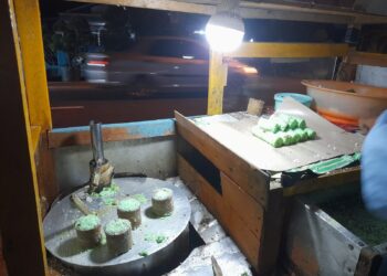 Sejarah Panjang Kue Putu Bumbung, dari Dinasti Ming hingga Naskah Jawa Kuno