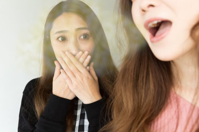 bikin-minder-waspadai-7-penyebab-bau-mulut-yang-sering-tak-disadari Bikin Minder Waspadai 7 Penyebab Bau Mulut yang Sering Tak Disadari