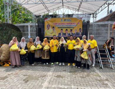 HUT Partai Golkar di Blora 500 Paket Sembako Diobral Murah Meriah