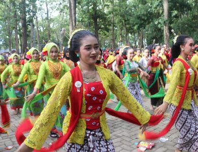 1000 Penari Tayub Massal Tumpah Ruah Goa Terawang Blora Raih Prestasi Nasional