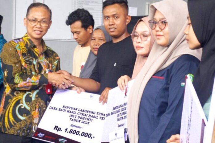 18695 Pekerja dan Petani Tembakau Bojonegoro Kecipratan BLT DBH Cukai Hasil Tembakau Tahun 2025