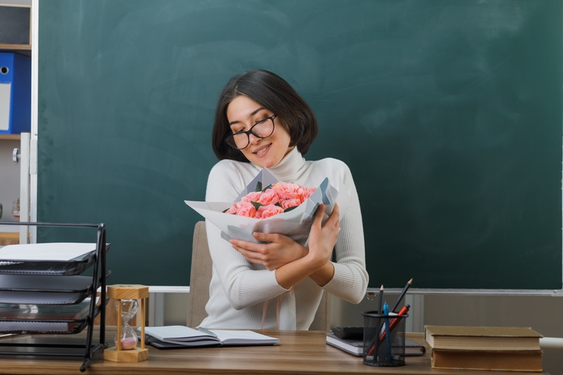 7 Ide Seru Rayakan Hari Guru Nasional