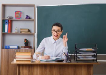 Sejarah dan Lirik Terbaru Lagu “Hymne Guru” Ciptaan Sartono, Dinyanyikan Saat Peringatan Hari Guru