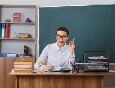 Sejarah dan Lirik Terbaru Lagu “Hymne Guru” Ciptaan Sartono, Dinyanyikan Saat Peringatan Hari Guru