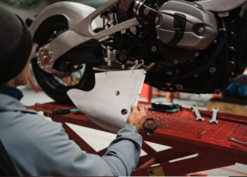 Berapa Biaya Ganti Aki Motor Ini Kisaran Harganya di Bengkel