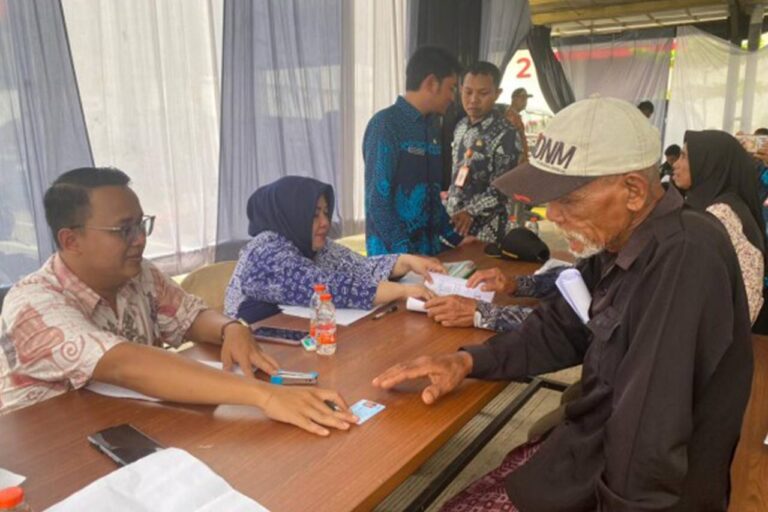 BLT DBH CHT Bojonegoro Tahun 2025 Cair Begini Respon Para Penerima Manfaat