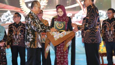 Daftar Lengkap Penerima Anugerah KPID Jateng 2025