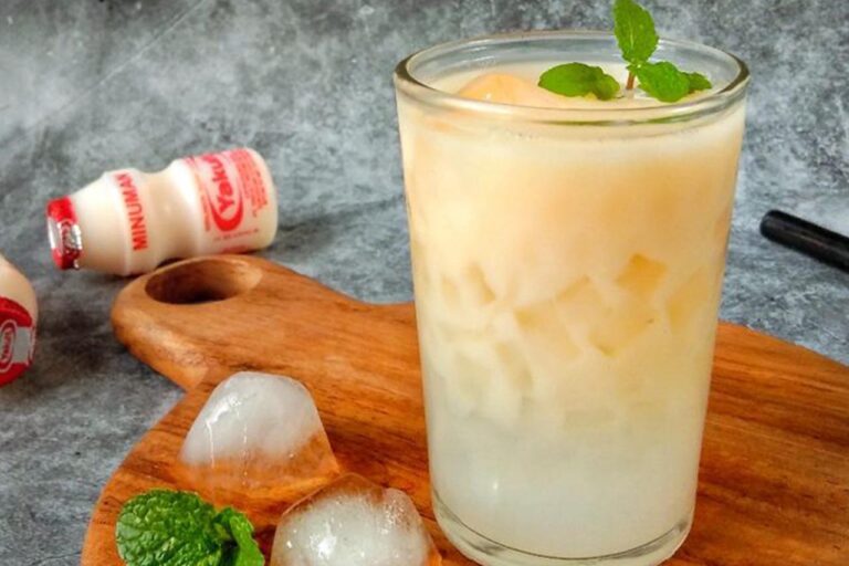 Kreasi Resep Squash Yakult Minuman Kekinian yang Lagi Viral di TikTok