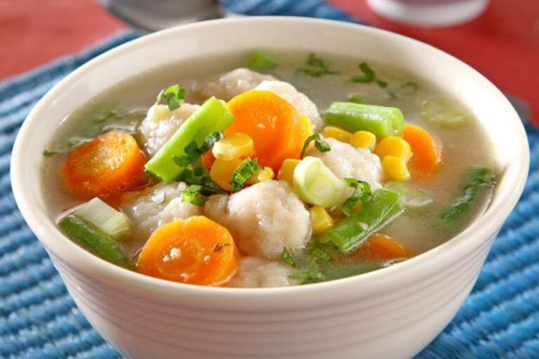 Makan Jadi Lahap Resep Sayur Sop Bakso Lezat dan Nikmat Menu Sederhana yang Bakal Memikat Keluarga
