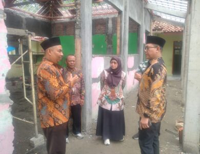 Mariman Darto Revitalisasi Sekolah Berikan Manfaat bagi Warga Lokal