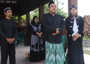 Mbah Lasiyo Tutup Usia Sedulur Sikep Samin Blora Berduka