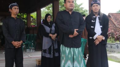 Mbah Lasiyo Tutup Usia Sedulur Sikep Samin Blora Berduka