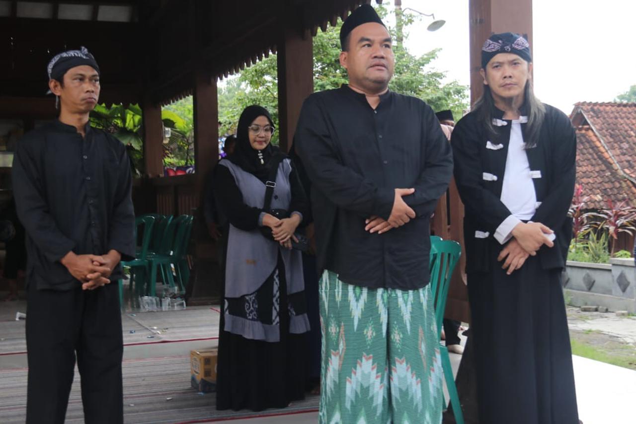 Mbah Lasiyo Tutup Usia Sedulur Sikep Samin Blora Berduka