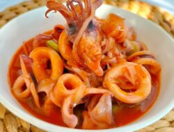 Pedas Menggigit Tumis Cumi Pedas Manis Menu Spesial Minggu Sore yang Memuaskan Keluarga