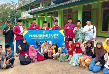 Santri Ponpes Al-Ittihad Cepu Gelar Pengabdian di Tujuh Kecamatan