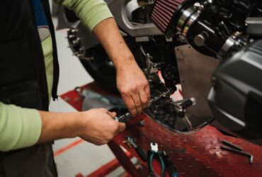 Servis Motor di Bengkel Pastikan 8 Komponen Ini Dicek Mekanik