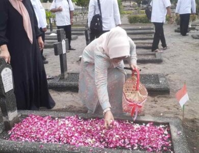 Wujud Penghormatan Pemkab Blora Ziarah ke Makam Bupati Blora Terdahulu di Semarang Hingga Surakarta