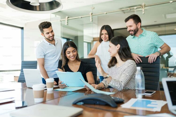 10 Tips Membuat Hari Senin di Tempat Kerja Lebih Menyenangkan