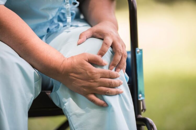 Hati-Hati Ini Deretan Gejala Asam Urat yang Wajib Anda Waspadai