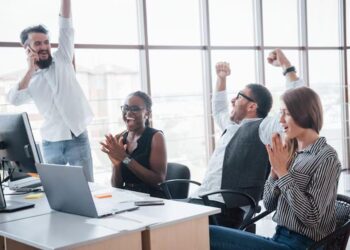 Melewati Awal Hari yang Berat 10 Tips Tetap Semangat di Hari Senin