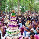 Pertama Kali di Goa Terawang Blora Tradisi Grebeg Gunungan Dipadati Ribuan Warga dari Berbagai Daerah