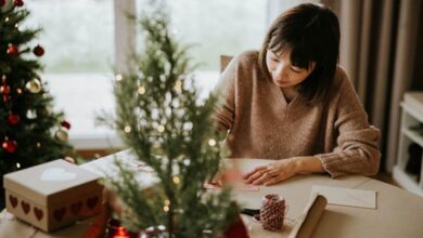 Tips DIY Bikin Kartu Ucapan Natal dan Tahun Baru yang Estetis