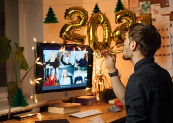 Tips Efektif Menikmati Nuansa Tahun Baru di Rumah Bagi Para Jomblo