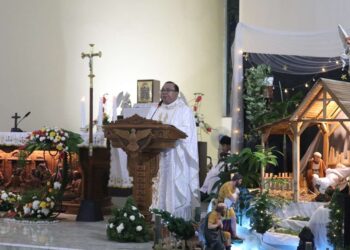 Umat Katolik Blora Jalani Misa Malam Natal di Gereja Katolik Santo Pius X Blora dengan Khidmat dan Tertib