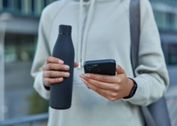 Viral Tumbler Hilang di Kereta Begini Cara Aman Jaga Barang Pribadi