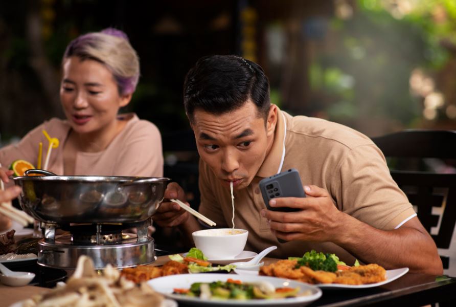 9 Tips Menikmati Hidangan Tahun Baru Tanpa Berlebihan