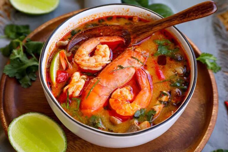Nikmat Disantap Sore Tom Yum Original Khas Thailand yang Menggoda Lidah