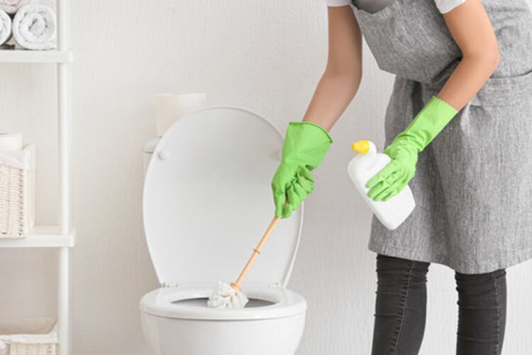 Selain Baking Soda Cuka Putih Juga Ampuh Membersihkan Kerak Toilet dan Kamar Mandi