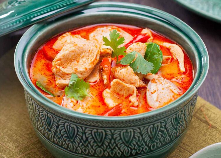 Tanpa Udang Ini Resep Tom Yum Khas Thailand dengan Bahan Dasar Ayam yang Menggugah Selera