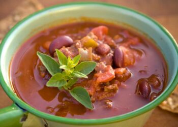 Versi Nusantara Resep Sup Kacang Merah Kuah Kaldu Pedas dan Gurih