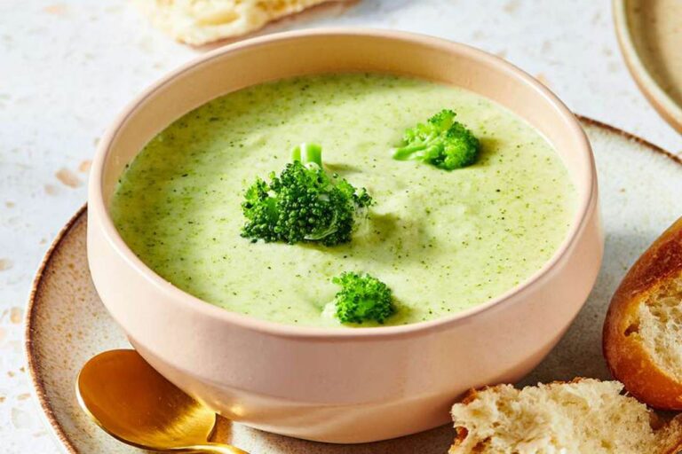 Resep Sahur Sehat Sup Krim Brokoli dan Kacang Putih